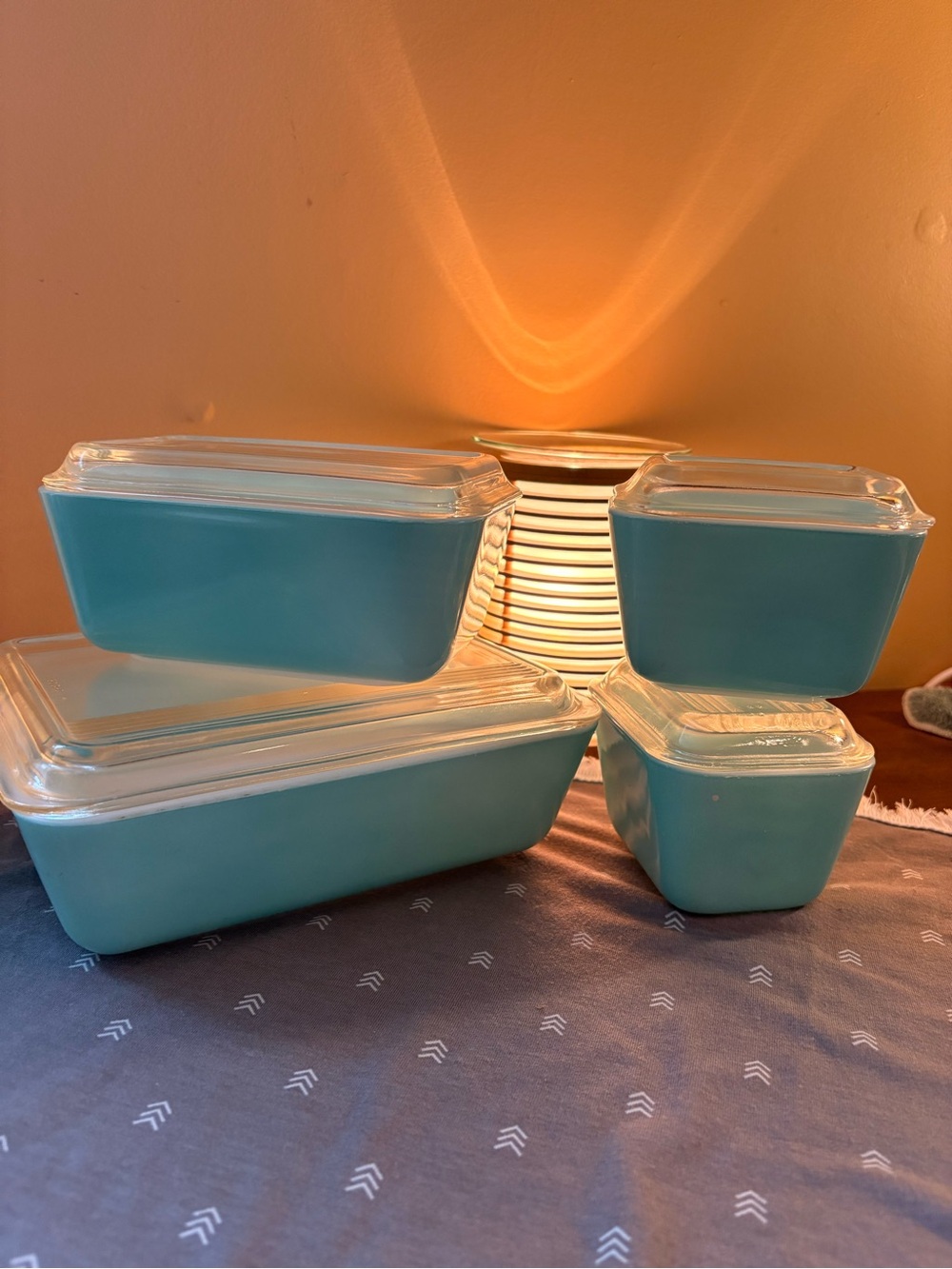 Vintage Pyrex Aqua Blue Glass FoodStorage Dish Set with Clear Lids